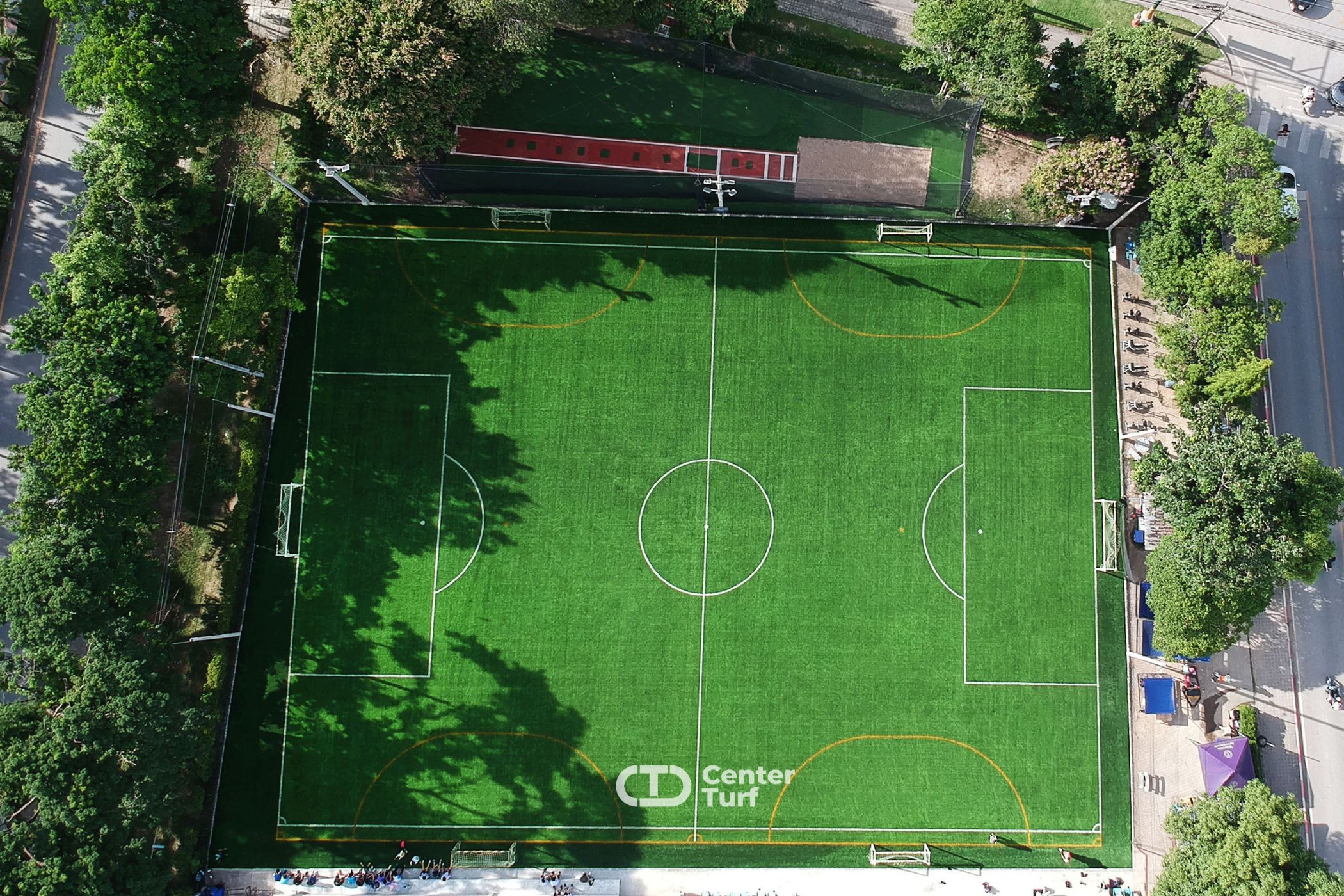 งานสร้างสนามฟุตบอลหญ้าเทียม โรงเรียนสาธิตมหาวิทยาลัยเชียงใหม่