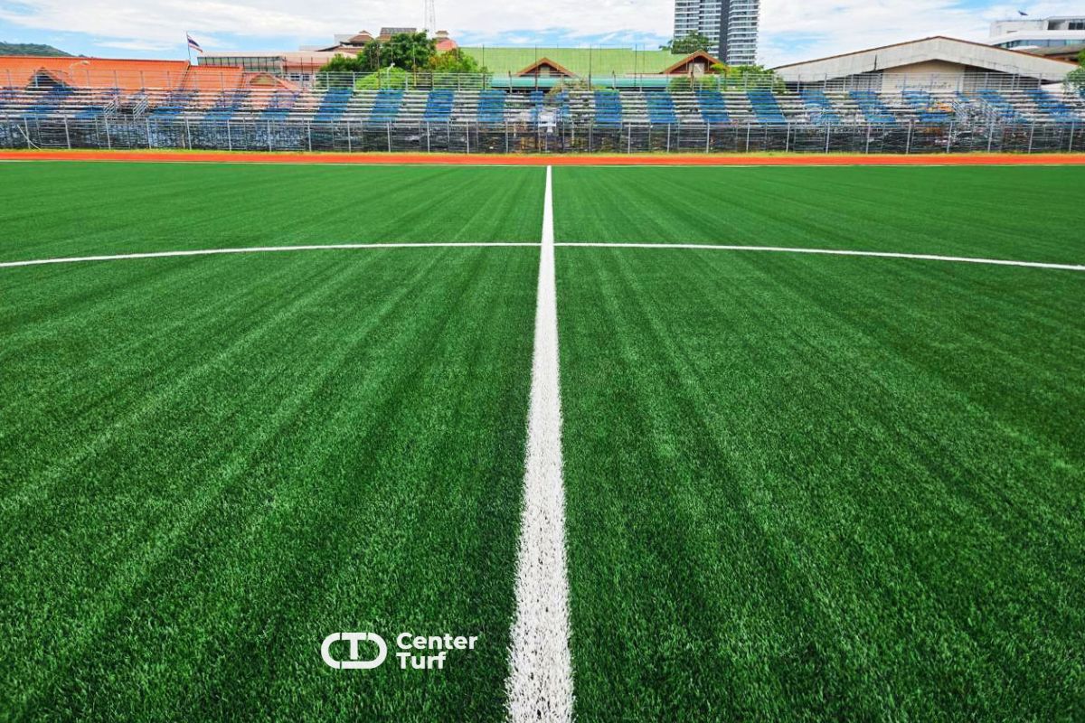 Center Turf เชี่ยวชาญด้านสนามฟุตบอลหญ้าเทียมมาตรฐาน พร้อมพื้นลู่วิ่งคุณภาพสูง ดูแลตั้งแต่งานออกแบบ งานวางระบบ ควบคุมทุกขั้นตอนโดยทีมงานผู้เชี่ยวชาญ