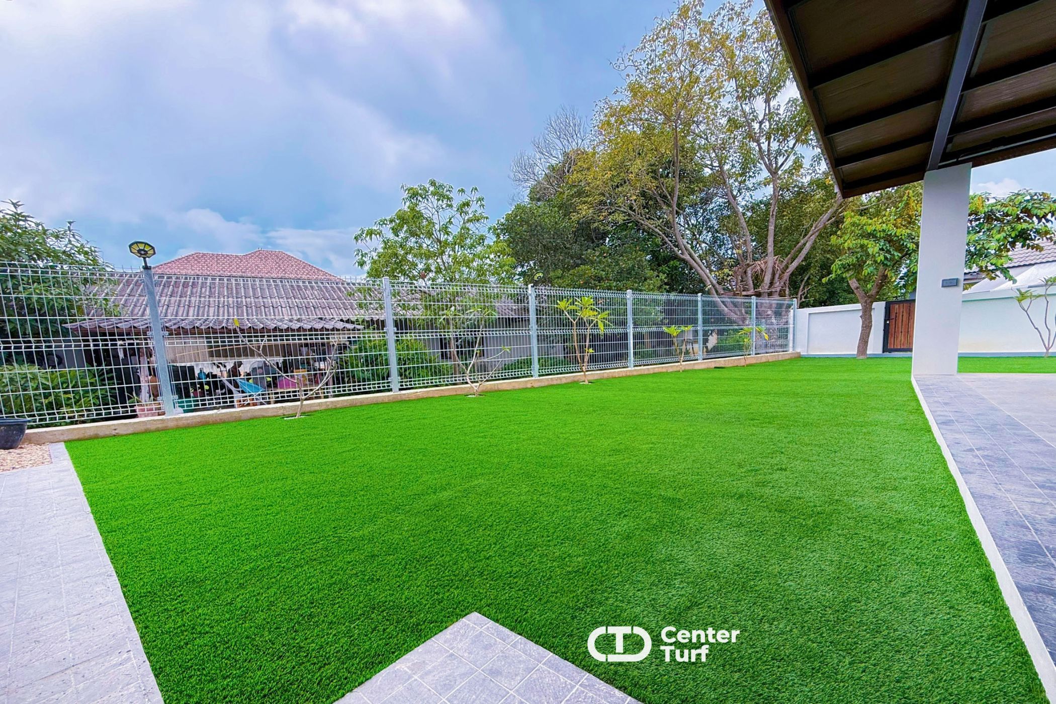 ให้สัตว์เลี้ยงตัวโปรดได้วิ่งเล่นให้ทุกคนได้ใช้เวลาร่วมกันมีพื้นที่สีเขียวสวยสะอาด ใช้งานได้ทุกวัน